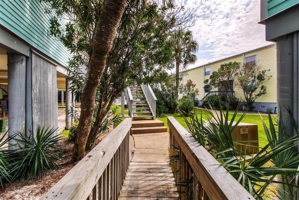 Renovated Pensacola Beach Condo With Community Pool! Luaran gambar